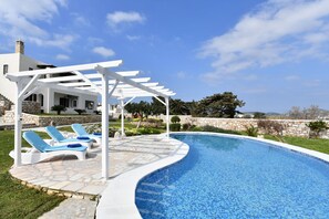 Utomhuspool