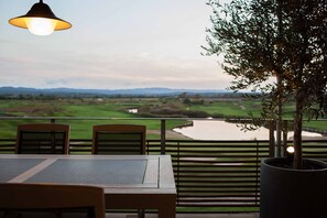 Downstairs terrace overlooking 18th hole