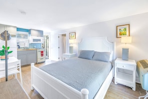 The Village Studio, Siesta Key