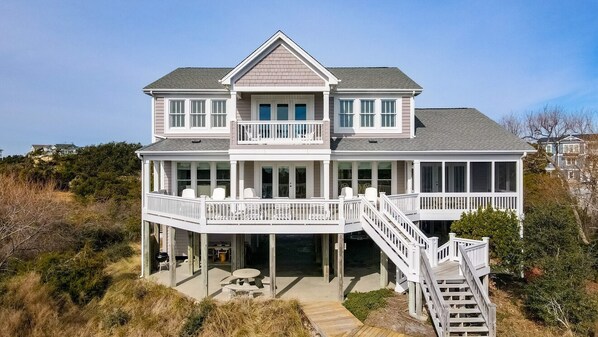 OceanSide Exterior