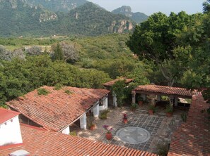 Overview of courtyard