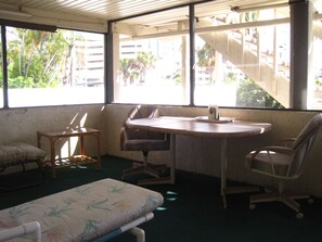 screened in patio