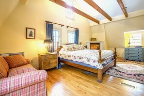 Queen Bedroom,. Blue Door Farm, Vermont 6BR