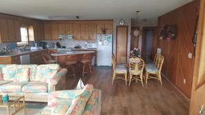 New Floors and Counter-tops in 2019!