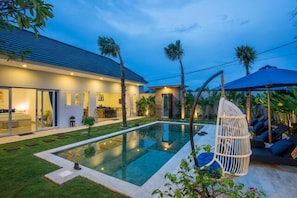 Charming 3 Bedroom Villa1 Near Seminyak;