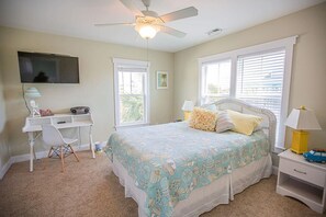 Queen Bedroom Lower Level