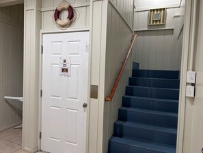 1st Level Entryway