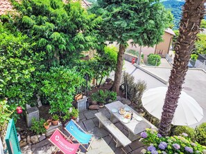Plant, Botany, Flowerpot, Green, Nature, Biome, Tree, Urban Design, Grass, Leisure