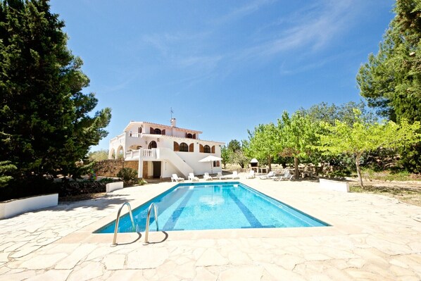 1. rural-villa-costa-dorada-tarragona-ampolla-l'ampolla-villa-los-olivos-exterior-terrace-and-pool-spain-holiday-holidays