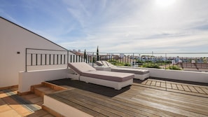 Roof terrace for sun worshippers