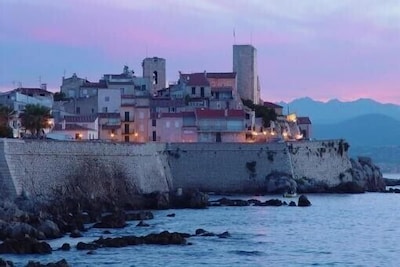 Antibes - Les remparts
