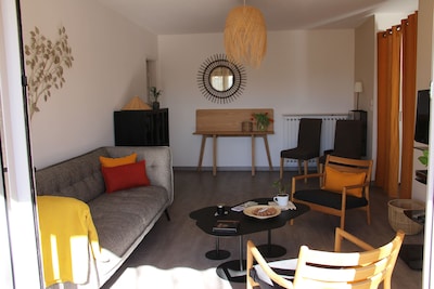 Completely renovated apartment close to Place des Prêcheurs CV
