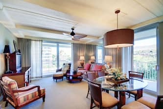 Fab Corner Whaler Condo #424 Dec 30-Jan 9 Only! Enjoy the Holidays in Paradise!