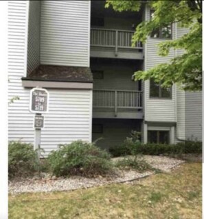 Ground level condo with walkout patio.  Minimal stairs and handicap ramp.