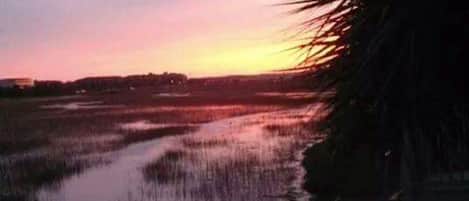 Walk out onto the deck at sunset to WOW views of the Marsh and Folly River!