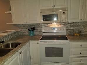 Granite counters along with new major appliances