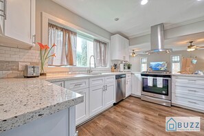 Whip Up Delicious Meals in This Inviting Kitchen Space