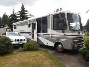 RV parking $10/day xtra