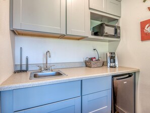 Small Kitchenette