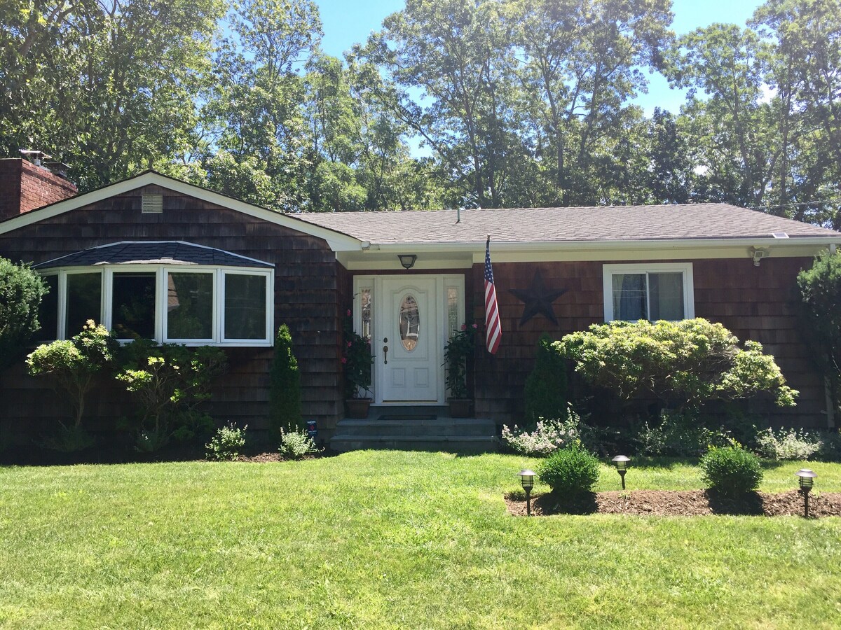 Sag Harbor Village 3br 2ba – Prime location