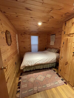 Updated 2nd floor bedroom with queen bed