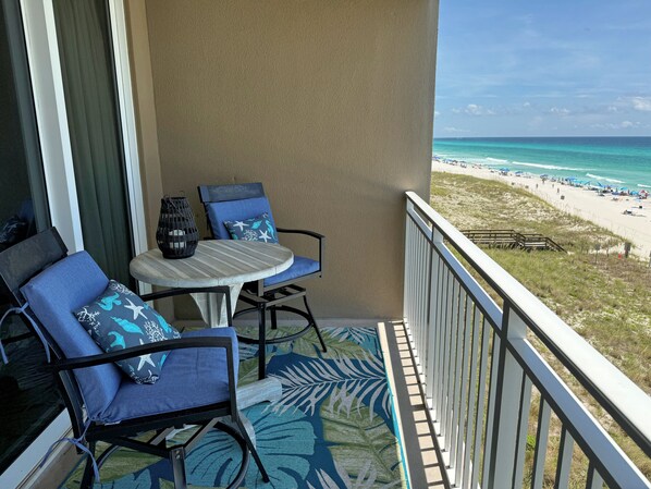 Private Beachfront Balcony