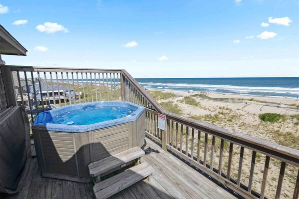 Surf-or-Sound-Realty-662-Sea Castle-Hot-tub-1