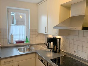 schöne und großzügige Ferienwohnung für bis zu 4 Personen und Hund, Haus Lobster Whg. 03, Ortsteil Bad, 1. OG, unmittelbare Nähe zur Seebrücke und Zentrum