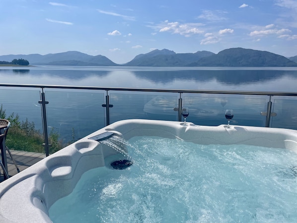 Bain à remous extérieur