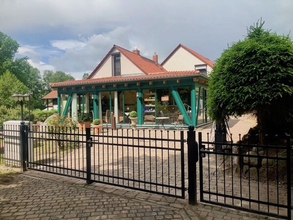 Extérieur