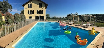 Die 16 Eichen: WOHNUNG in CASALE - Pool & Park - Hügellage - Monferrato 