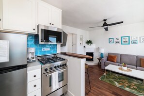 Stainless steel appliances & gas range