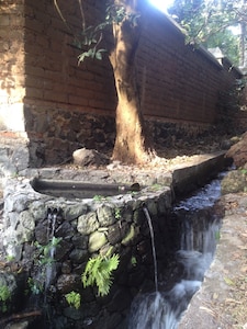 Hermosa Casa Sola y Privada con Alberca en Centro de Malinalco, México.