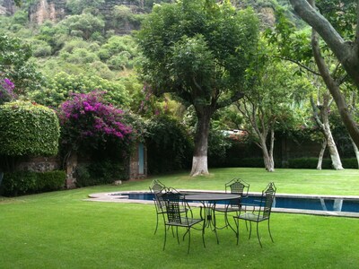 Hermosa Casa Sola y Privada con Alberca en Centro de Malinalco, México.