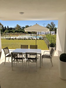 Luxury Brand New apartment next to Atalaya Golf