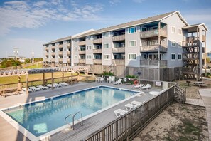 Surf-or-Sound-Realty-Isle-Awhile-627-Exterior