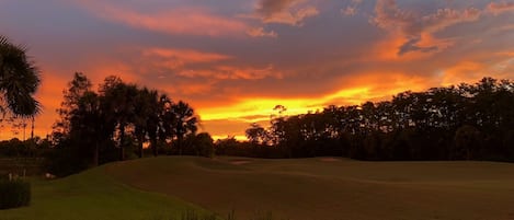 Fantastic Sunset views just a few steps from your Lanai!