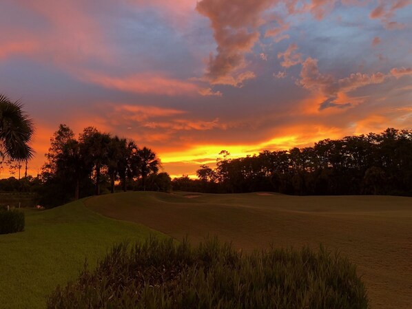 Fantastic Sunset views just a few steps from your Lanai!