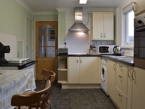 Kitchen with dining area | Arforwest, Near Llangrannog