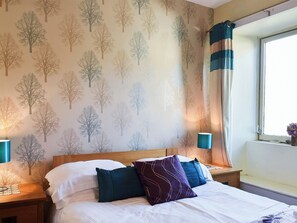 Double bedroom | Meadowbank Lodge, Staveley, near Kendal