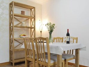 Delightful dining area | Coiltie Cottage, Drumnadrochit, near Inverness