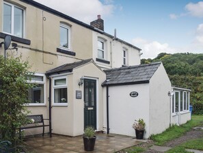 Former miner’s cottage dating back to the 1800s | Cobb’s Cottage, Grosmont, near Whitby