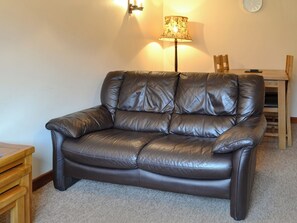 Living room/dining room | Stable Cottage 1 - Moor Farm Stable Cottages, Foxley, near Fakenham