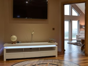 Hallway with 55 inch TV | Skipper’s Retreat, Clachan Sands, Isle of North Uist