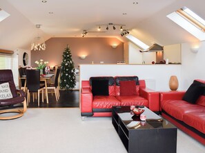 Charming open living space | The Plucking Barn, Llanwnnen, near Lampeter