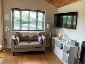 Living area | Meadowside Lodges- Peregrine Lodge - Meadowside Lodges, St Columb, near Padstow