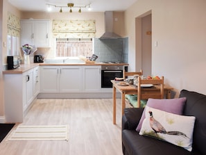 Wonderful compact holiday accommodation | Pheasant Lodge, Staithes, near Whitby