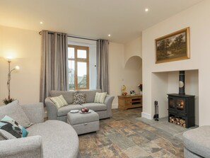 Charming living room | The Farmhouse - Applebarn Holidays, West Pennard, near Glastonbury