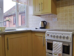 Kitchen | Stable Cottage 5 - Moor Farm Stable Cottages, Foxley, near Fakenham