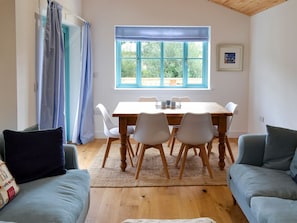 Dining area | Eagle Owl Lodge, St Columb Major, near Padstow